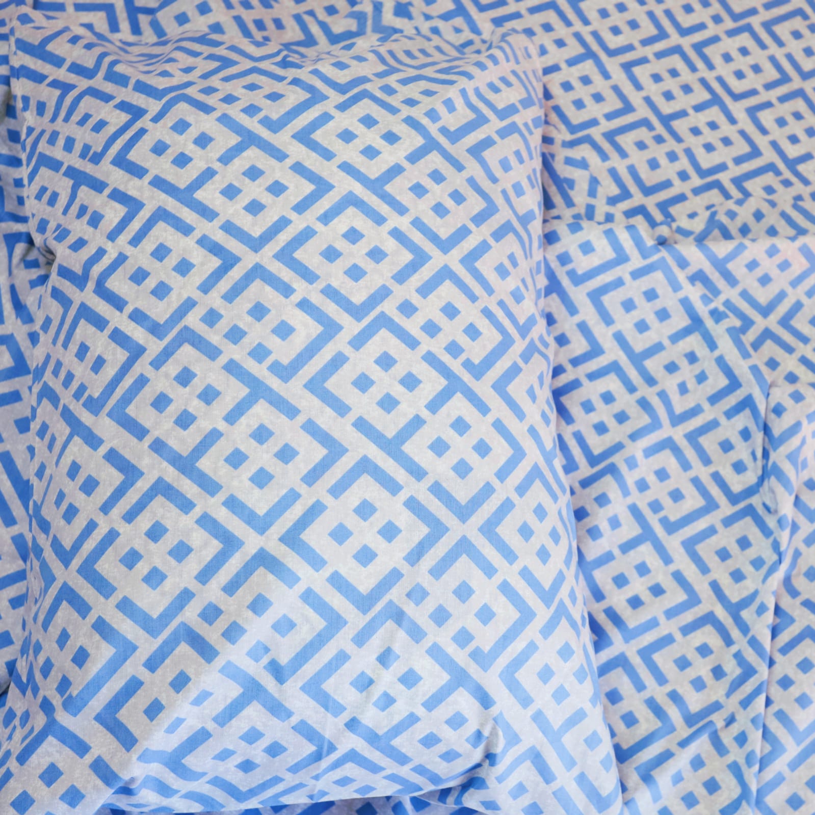 Geometric Printed Bed Sheet